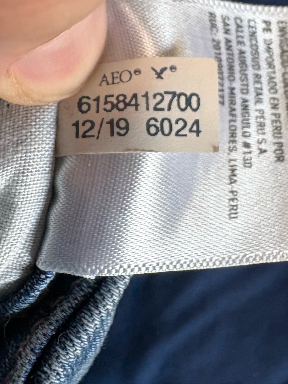 American Eagle Curvy Hi-Rise Shortie Size 2 Button Fly Med.Wash Stretch Summer - Picture 5 of 11